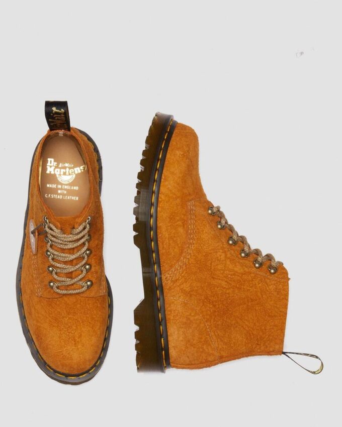 101 Fabricadas en Inglaterra Botines de ante con herrajes 101 Fabricadas en Inglaterra Botines de ante con herrajes
