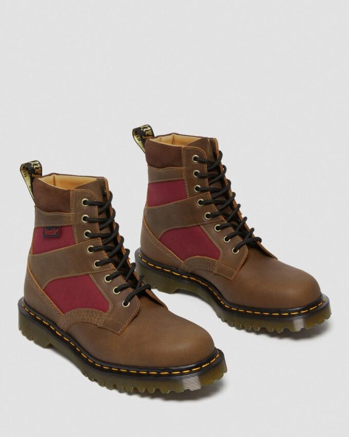 1460 Botas con cordones y paneles acolchados fabricadas en Inglaterra 1460 Botas con cordones y paneles acolchados fabricadas en Inglaterra