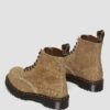 1460 Fabricadas en Inglaterra Botas con cordones de ante repujado 1460 Fabricadas en Inglaterra Botas con cordones de ante repujado