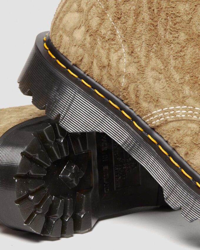 1460 Fabricadas en Inglaterra Botas con cordones de ante repujado 1460 Fabricadas en Inglaterra Botas con cordones de ante repujado