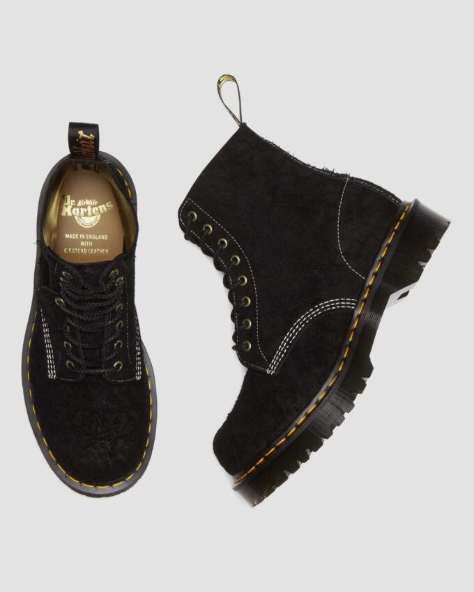 1460 Fabricadas en Inglaterra Botas con cordones de ante repujado 1460 Fabricadas en Inglaterra Botas con cordones de ante repujado