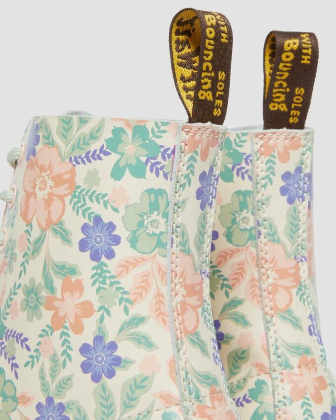 1460 Vonda Botas de cuero reciclado con estampado floral 1460 Vonda Botas de cuero reciclado con estampado floral