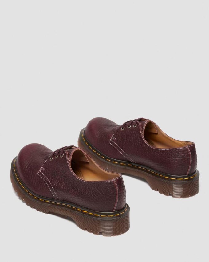 1461 Fabricado en Inglaterra Zapatos con puntera redondeada y piel repujada Soft Boa 1461 Fabricado en Inglaterra Zapatos con puntera redondeada y piel repujada Soft Boa