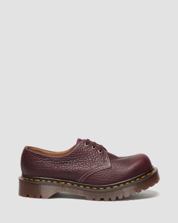 1461 Fabricado en Inglaterra Zapatos con puntera redondeada y piel repujada Soft Boa 1461 Fabricado en Inglaterra Zapatos con puntera redondeada y piel repujada Soft Boa