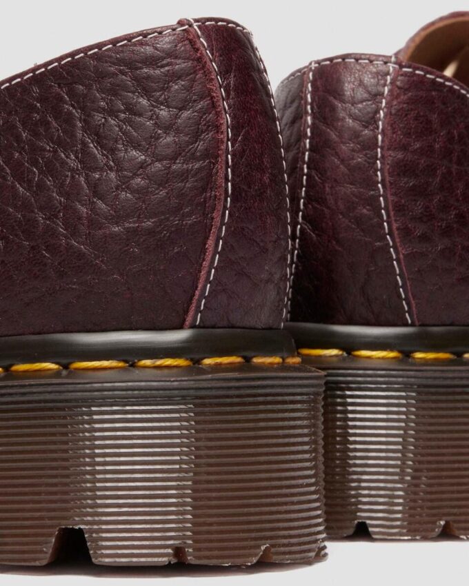 1461 Fabricado en Inglaterra Zapatos con puntera redondeada y piel repujada Soft Boa 1461 Fabricado en Inglaterra Zapatos con puntera redondeada y piel repujada Soft Boa