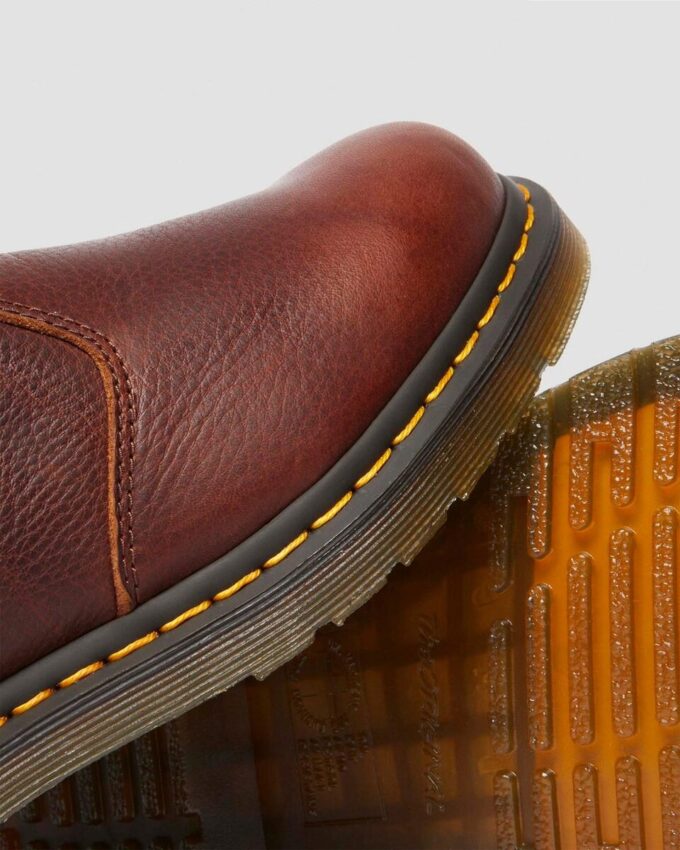2976 Ambassador Leather Chelsea Boot