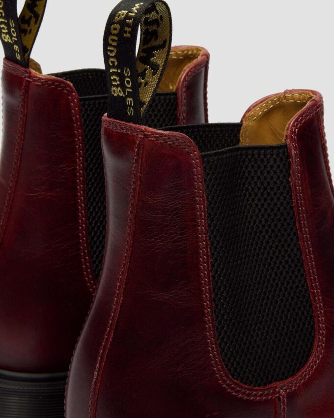 2976 Chelsea Boot clásica de piel de becerro fabricada en Inglaterra 2976 Chelsea Boot clásica de piel de becerro fabricada en Inglaterra