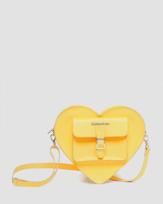 Bolso de piel Kiev con herrajes en forma de corazón