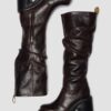 Botas altas de tacón de cuero Kasey Kinsley Botas altas de tacón de cuero Kasey Kinsley