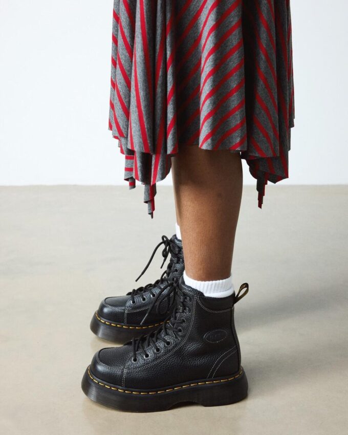 Botas BUZZ de 8 ojales en Nappa Leather Botas BUZZ de 8 ojales en Nappa Leather
