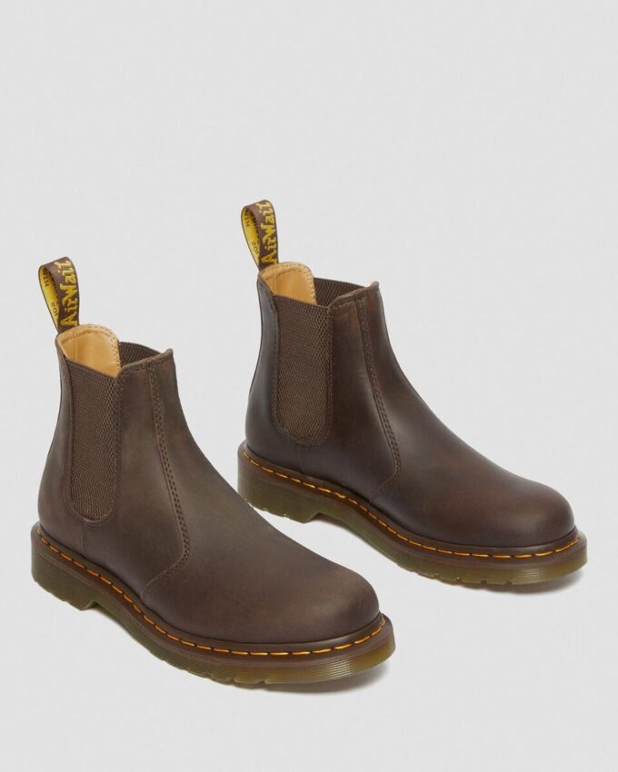 Botas Chelsea 2976 de cuero Crazy Horse con costuras amarillas Botas Chelsea 2976 de cuero Crazy Horse con costuras amarillas