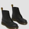 Botas con cordones 1460 de cuero engrasado Botas con cordones 1460 de cuero engrasado