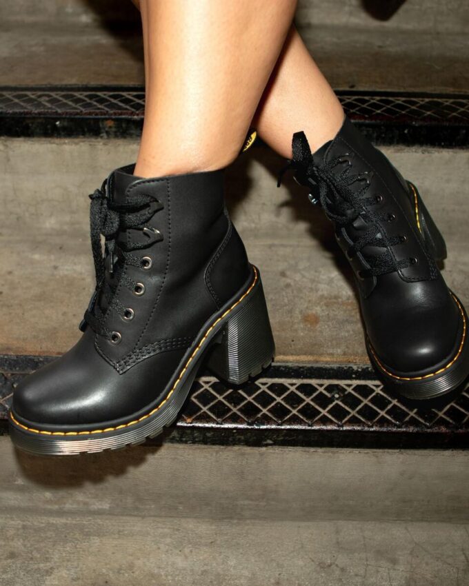 Botas de tacón acampanado con cordones de cuero Jesy Sendal Botas de tacón acampanado con cordones de cuero Jesy Sendal