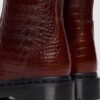 Botas REJENA de piel con relieve de cocodrilo Botas REJENA de piel con relieve de cocodrilo