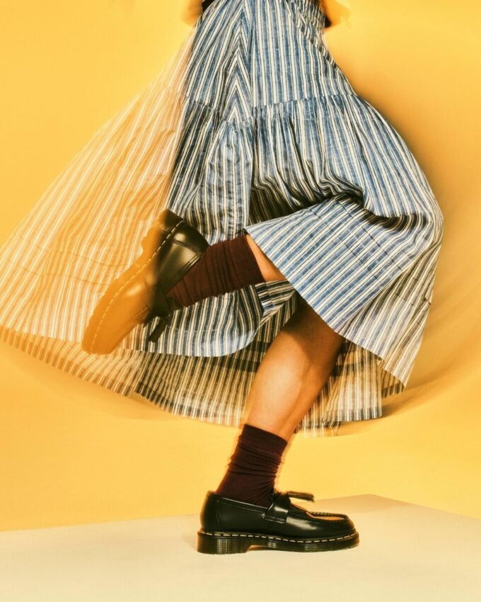 Mocasines con borlas de cuero amarillo cosido Adrian Mocasines con borlas de cuero amarillo cosido Adrian