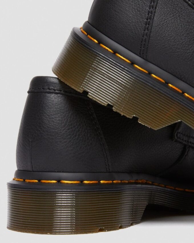 Mocasines con borlas de Virginia Leather para mujer de Adrian Mocasines con borlas de Virginia Leather para mujer de Adrian
