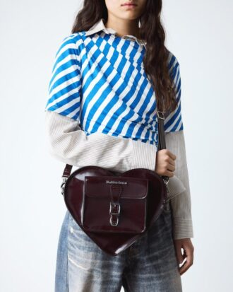 Mochila vegana con forma de corazón