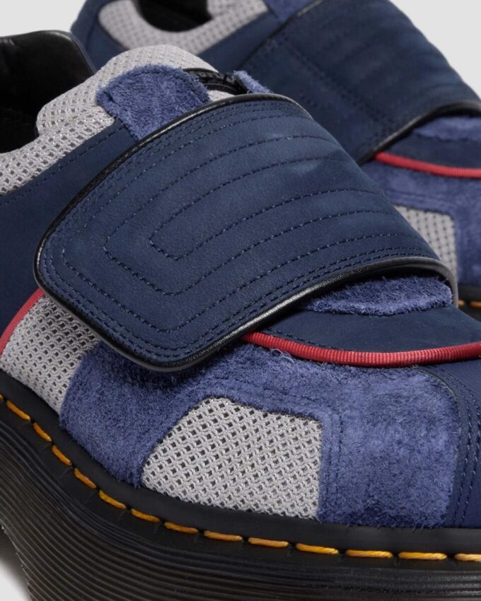 Zapatos Buzz Strap de materiales mixtos Zapatos Buzz Strap de materiales mixtos