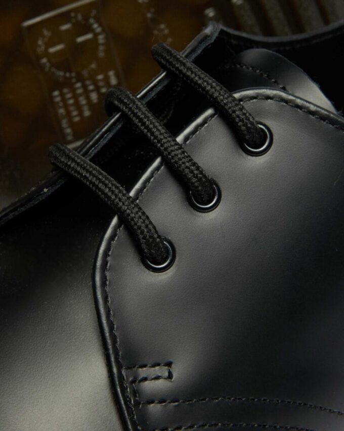 Zapatos con cordones de Smooth Leather y costura blanca 1461 Zapatos con cordones de Smooth Leather y costura blanca 1461