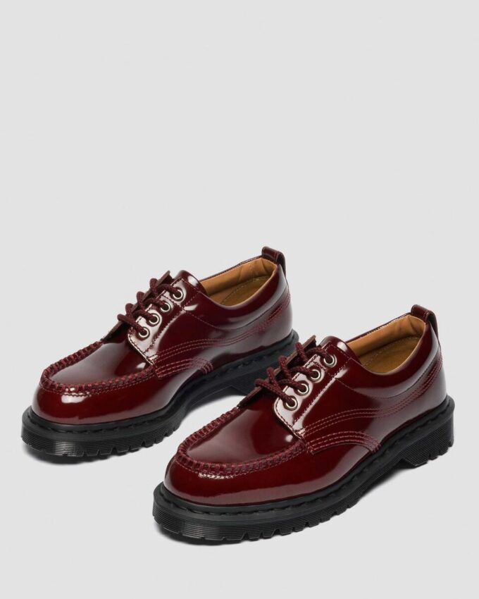 Zapatos Lowell de piel lacada con puntera mocasín Zapatos Lowell de piel lacada con puntera mocasín