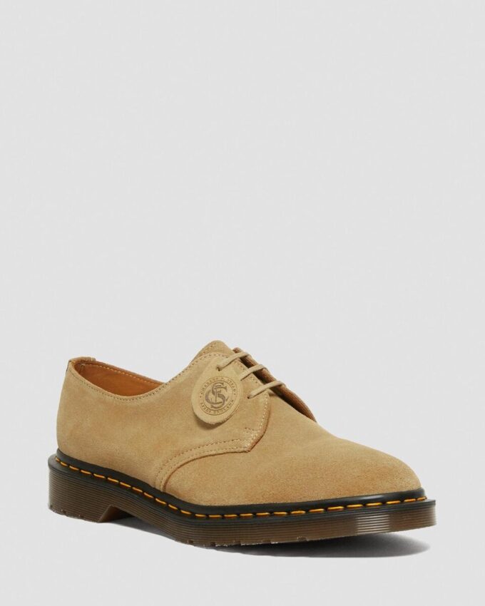 Zapatos Oxford de ante Buck 1461 fabricados en Inglaterra Zapatos Oxford de ante Buck 1461 fabricados en Inglaterra