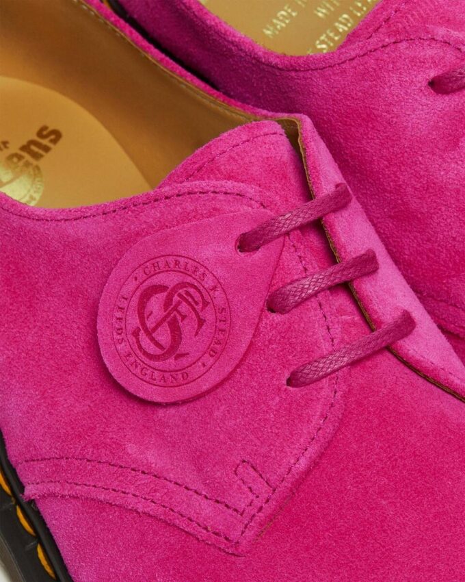 Zapatos Oxford de ante Buck 1461 fabricados en Inglaterra Zapatos Oxford de ante Buck 1461 fabricados en Inglaterra