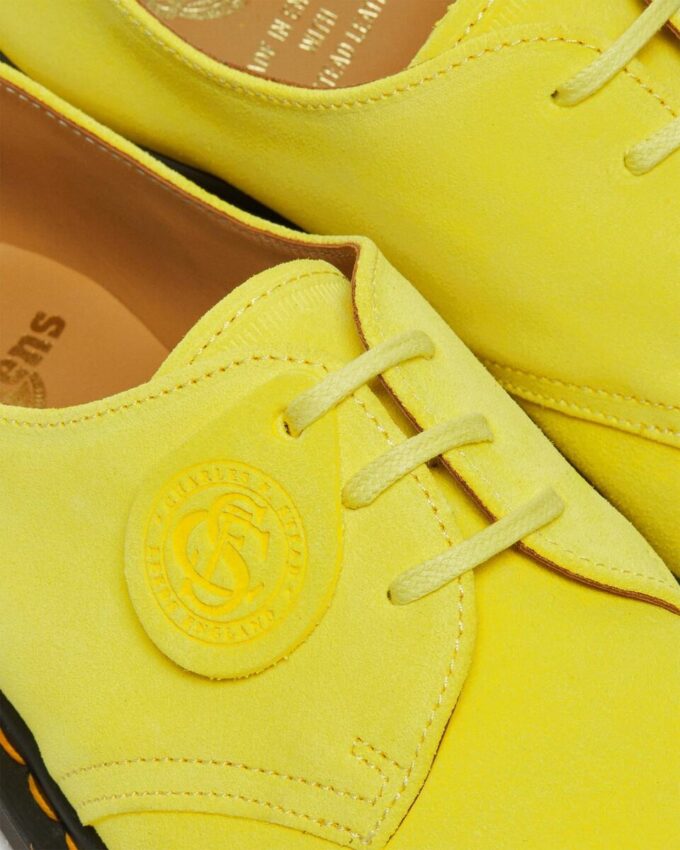 Zapatos Oxford de ante Buck 1461 fabricados en Inglaterra Zapatos Oxford de ante Buck 1461 fabricados en Inglaterra