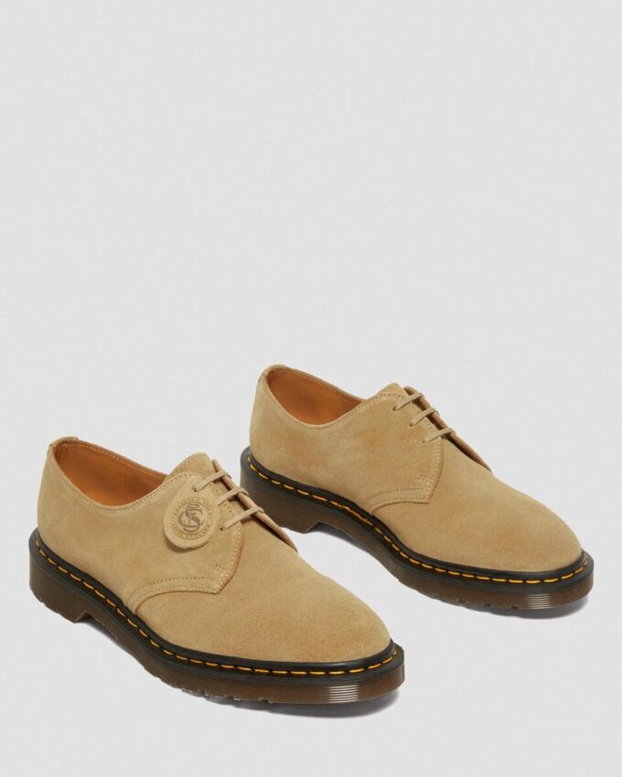 Zapatos Oxford de ante Buck 1461 fabricados en Inglaterra Zapatos Oxford de ante Buck 1461 fabricados en Inglaterra