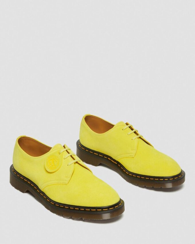 Zapatos Oxford de ante Buck 1461 fabricados en Inglaterra Zapatos Oxford de ante Buck 1461 fabricados en Inglaterra